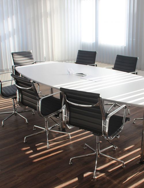 Contacte con nosotros